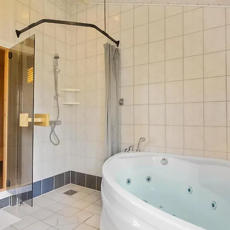 Stunning In With Sauna * הדרסלב